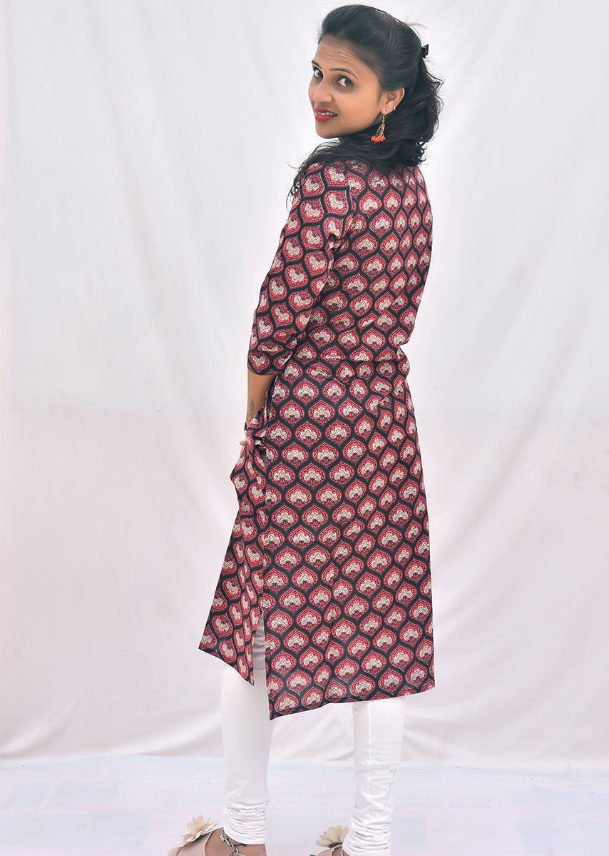 Pin by Varsha skariah on Blouse designs | Designer dresses casual, Casual  indian fashion, Simple kurti designs
